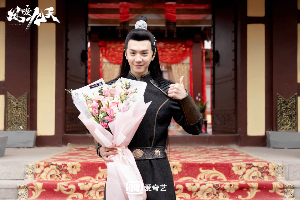 原创凤唳九天将播陈哲远古装俊逸非凡男二夜鸿弈颜值极高