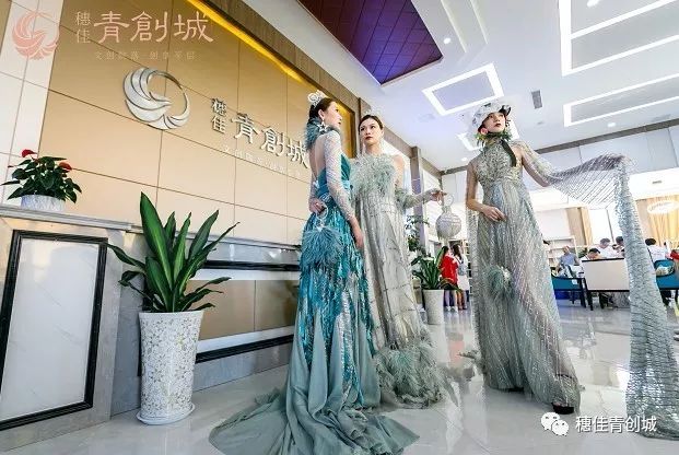 原广东省军区副政委储茂华将军,原中国人寿广东省公司董事长,总经理陈