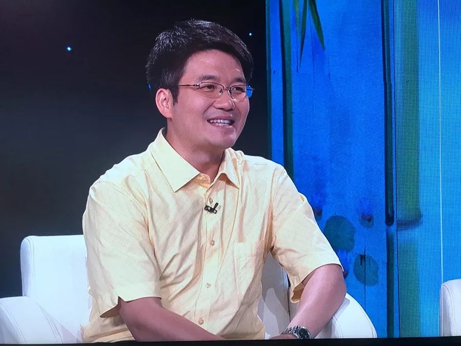 黄炜北京教育科学研究院数学教研员中学高级教师市级骨干教师赵文娟