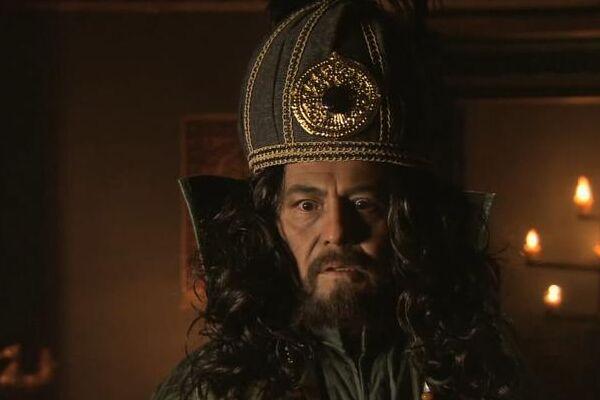 佩德罗二世发动宫廷政变抢走了兄长阿方索六世的王位,还把阿方索六世