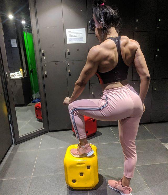 美貌印度健身姑娘,瘦子转型强壮,无法理解网友为何害怕肌肉女