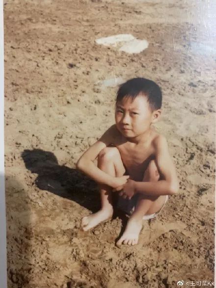 哈哈···@没音乐活不了的阿智噗哈哈哈哈哈这该死的贵气23吃下去