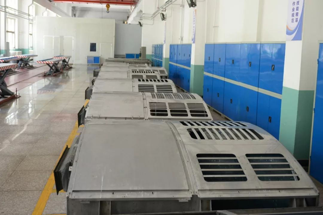 工作人员是如何保证列车空调机组正常运行的今天就带大家看看不是我为