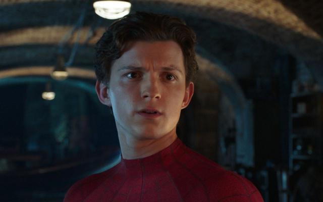 彼得·帕克对托尼说过"我想成为像你一样的人",而托尼说"我想让你比我