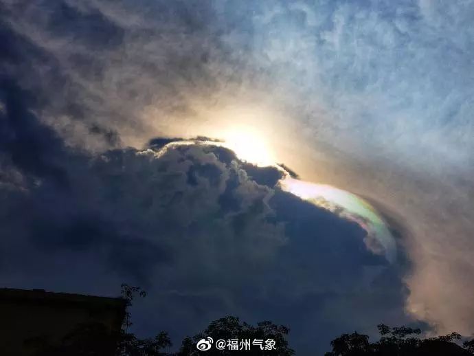 今天白天全省都是晴好的天气福州昨天的七彩祥云你有看到吗?