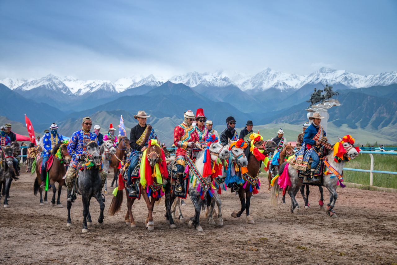 肃南赛马会—— 无与伦比的民族风情大舞台