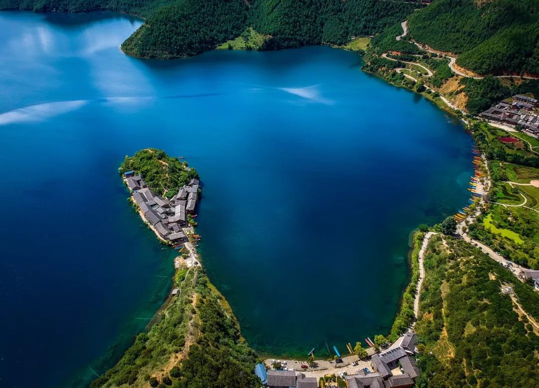 泸沽湖最佳旅游季节图片