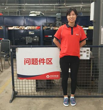 洛阳集散中心问题件专员刘真真,负责无头件处理.