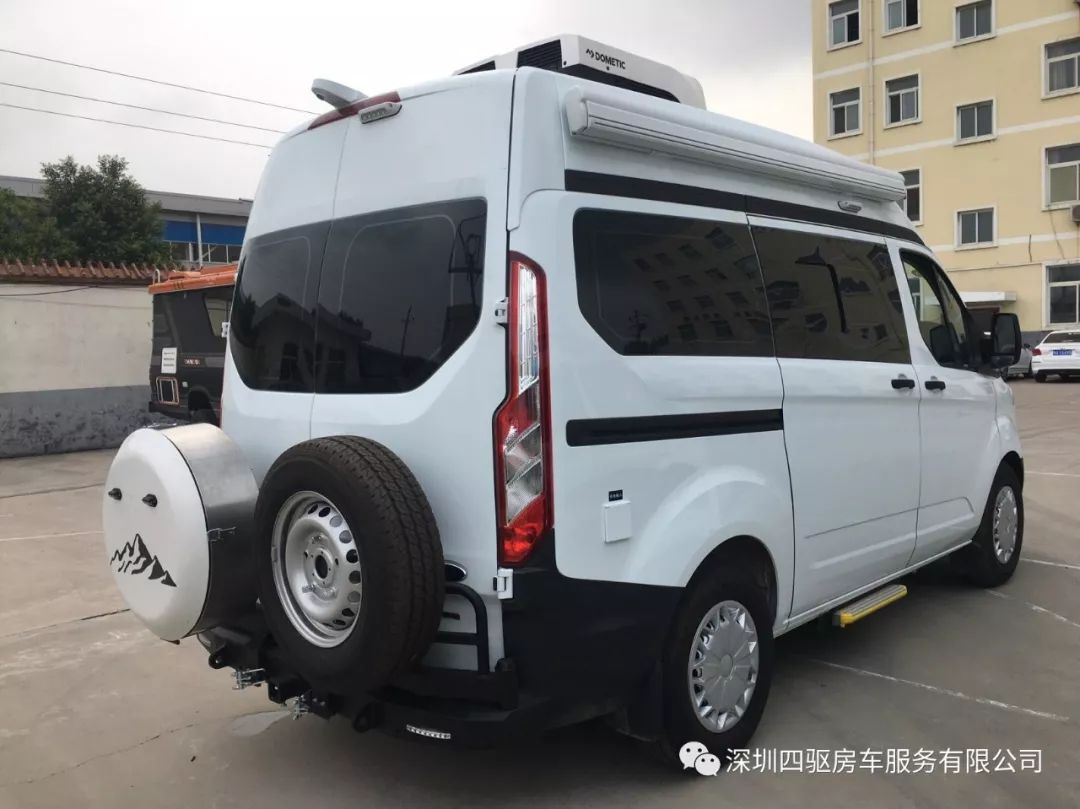 这款福特新全顺短小精悍,扛着400ah锂电穿街过巷回头率爆表了!