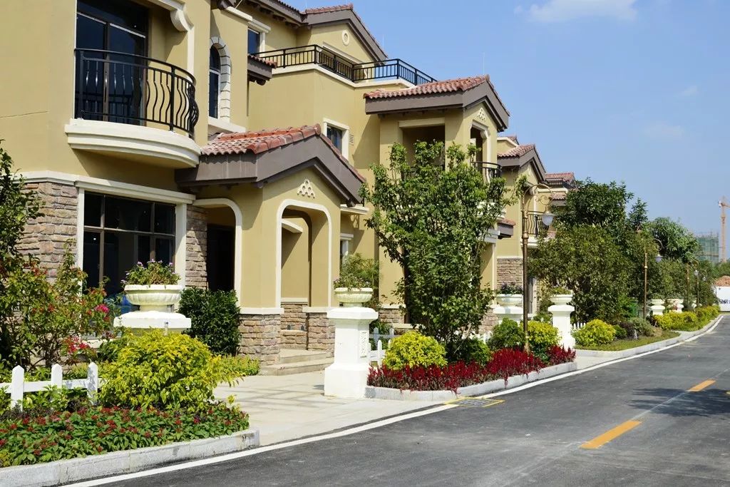 别墅客群·精英荟萃02世界500强,中国地产3强,碧桂园品牌已成为众多