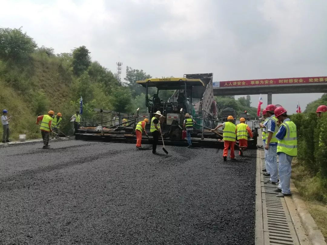 预计年底通车麻竹高速公路麻城至红安段全面复工