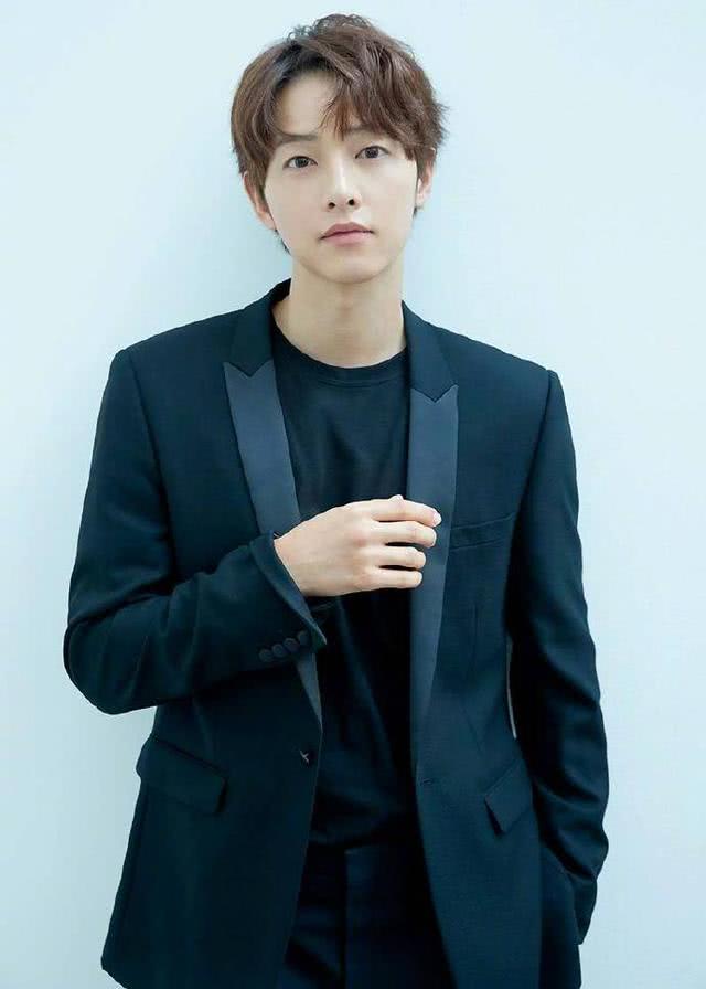 原创宋仲基提出离婚宋慧乔竟是被告知1年前就搬出婚房撕破脸正面刚