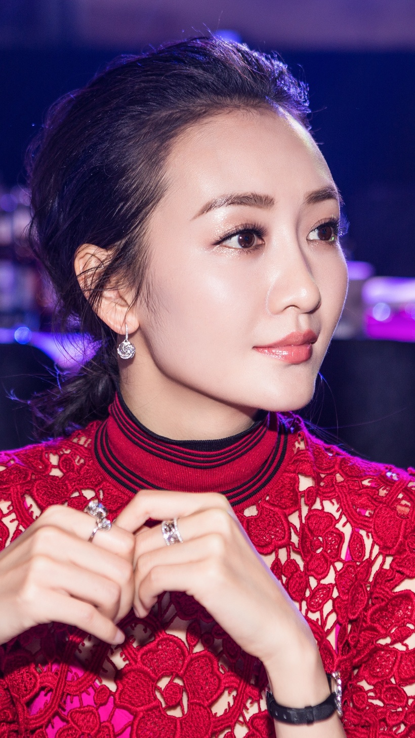王鸥精美壁纸非常有魅力散发的女人味让人沉迷