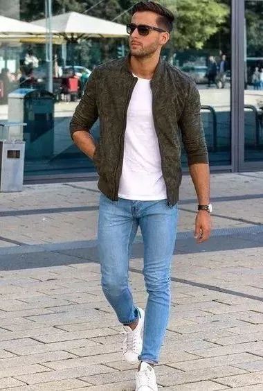 买了小白鞋却不知道怎么搭?这5款裤子绝配!_牛仔裤