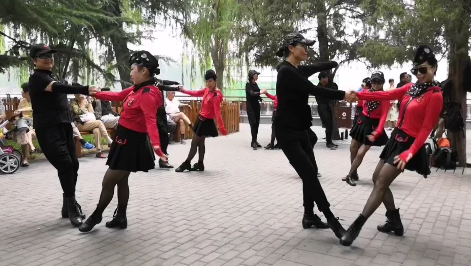 水兵舞第三套红尘蝶恋音乐好听舞步整齐好看