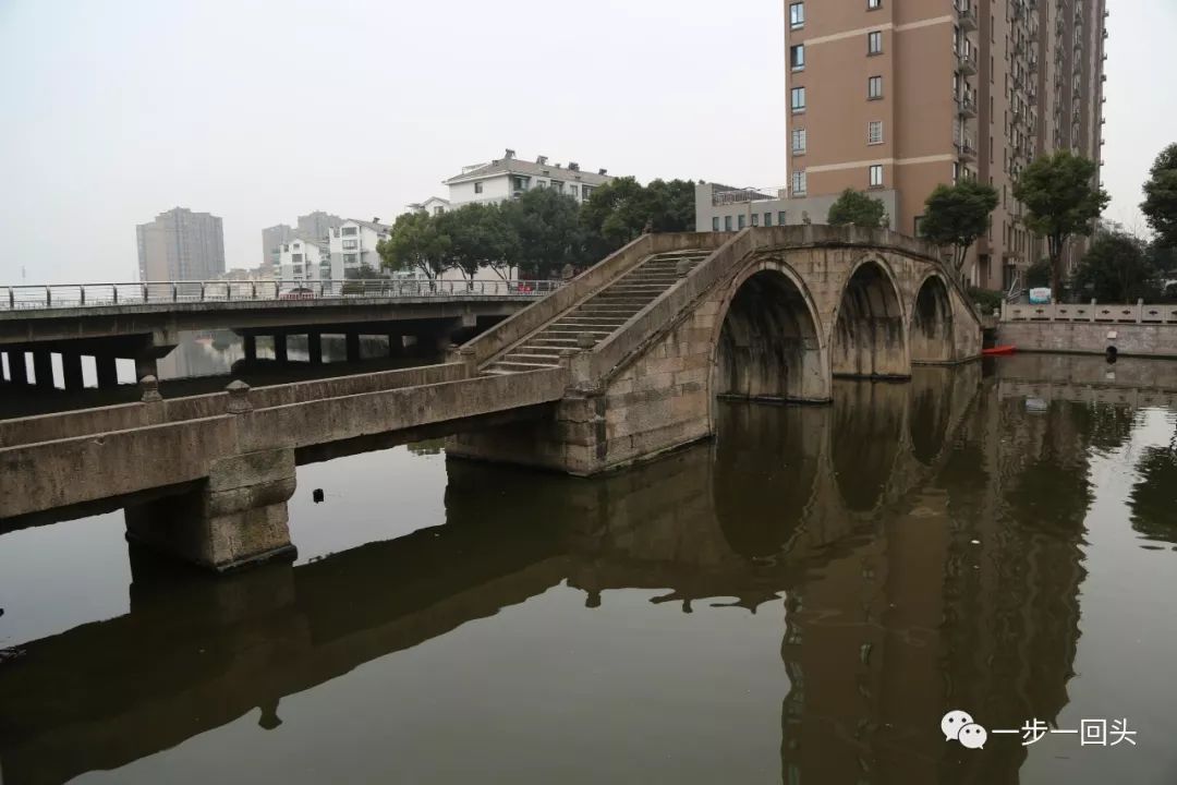 绍兴古桥群之融光桥步行130米阮社站乘868路3站西市场(小马路口)站下