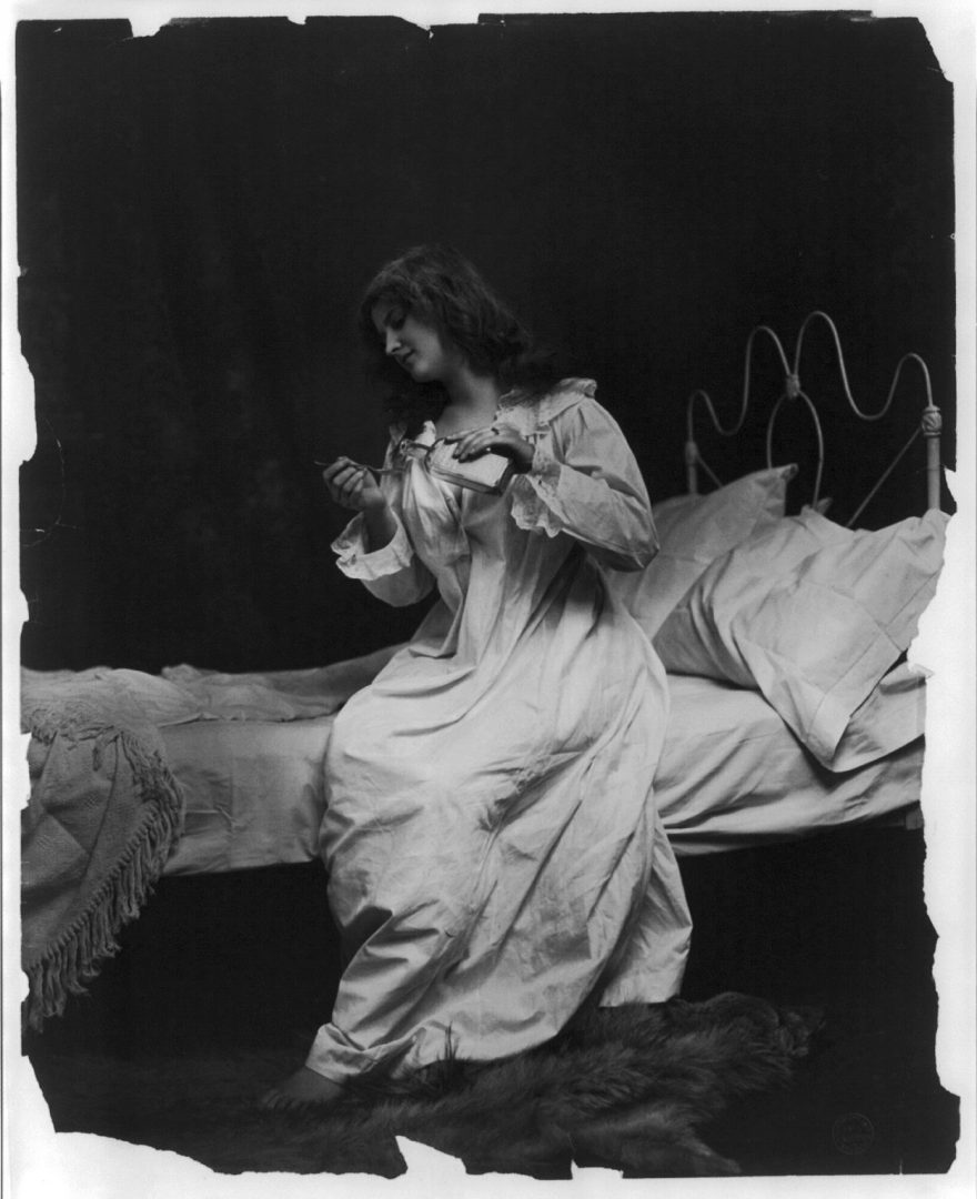 19世纪末美国女性服装图片