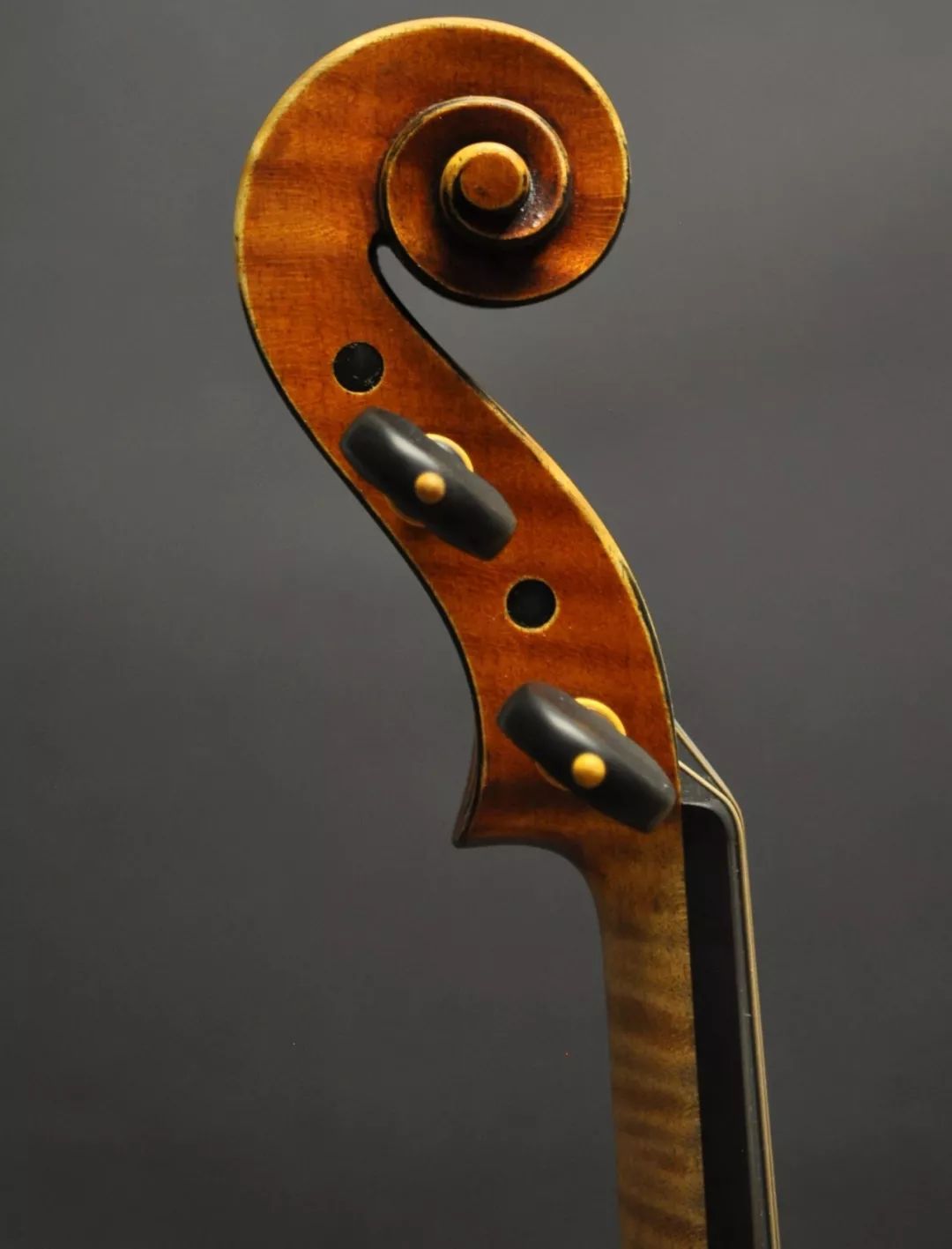 木屋声音 | 聆听名琴的正确姿式:悄悄地蒙上你的眼睛_帕格尼尼