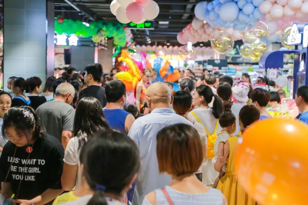 今日,潢川再添一家西亚超市!