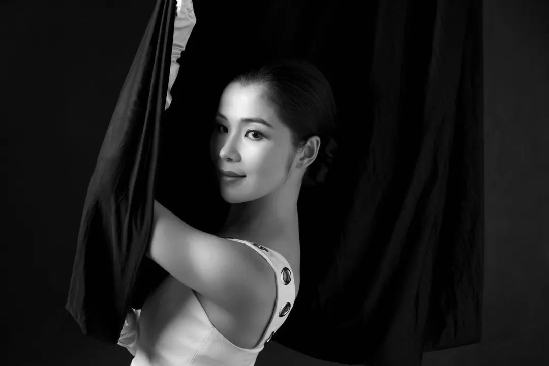 41岁刘涛,体态宛如20岁少女:身材,才是一个女人最好的名片_瑜伽