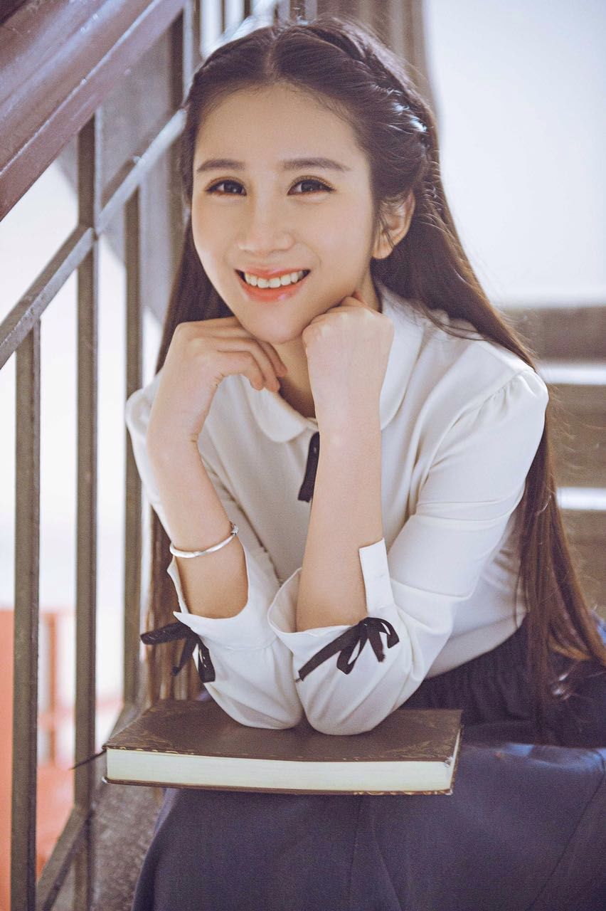 女主角:小雅- 壹画影业长期合作艺人姜姜(中国籍韩国演员)演 员 阵 容