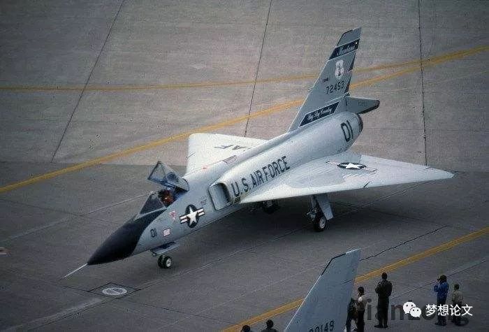 f-106"三角标枪"全天候截击机_康维尔