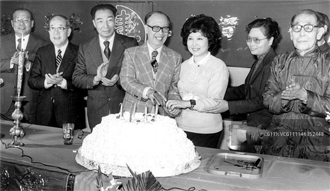 去了台湾的民国名流,72岁梁实秋娶了比他小28岁的韩菁清