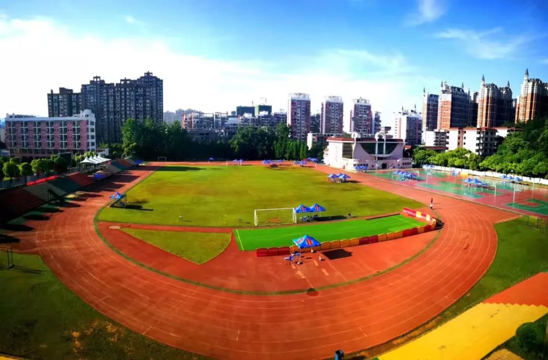 职教风采南昌市第一中等专业学校匠心育匠人点燃技能星光