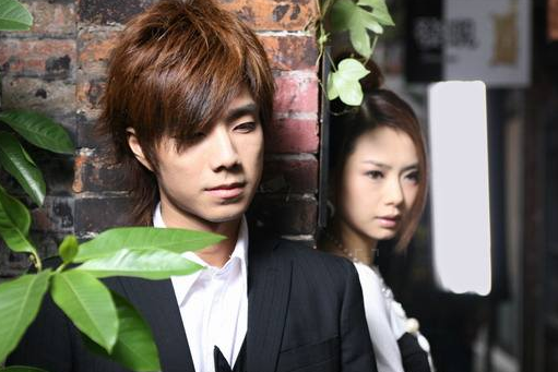 李承铉甘愿做戚薇背后的男人在家专心带孩子