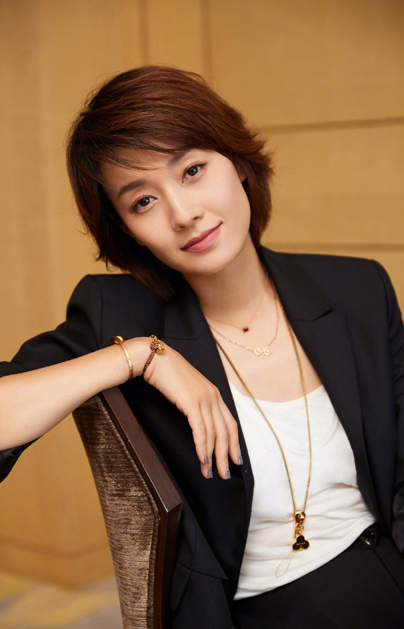 内地知名女星马伊琍