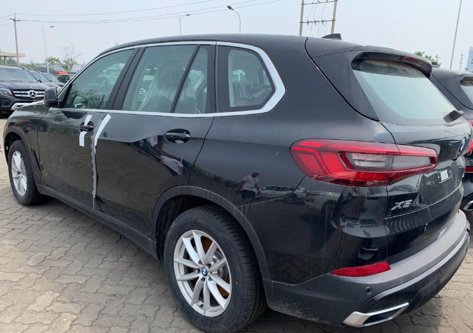 首台新款柴油版宝马x5到港颜值不输途锐性能比丰田陆巡还给力