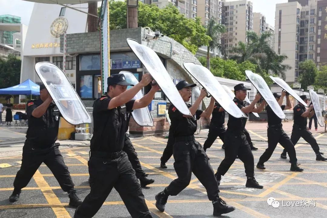珠海金湾一小发生砍杀事件?大批黑衣人出动,真相来了