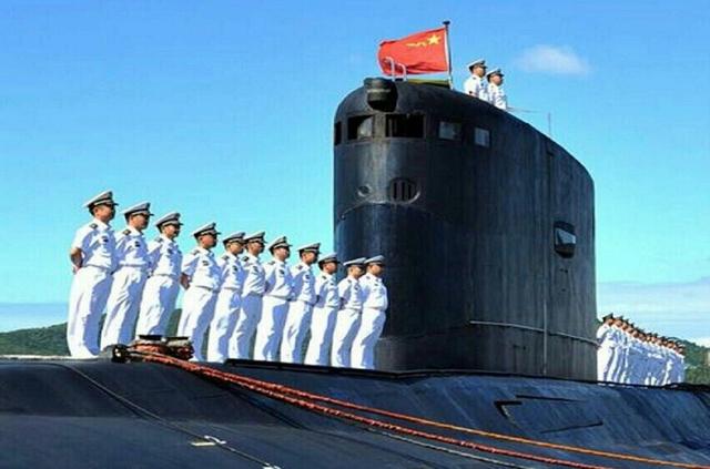世界上唯一中国潜艇遭遇海底断崖掉深后成功自救脱险