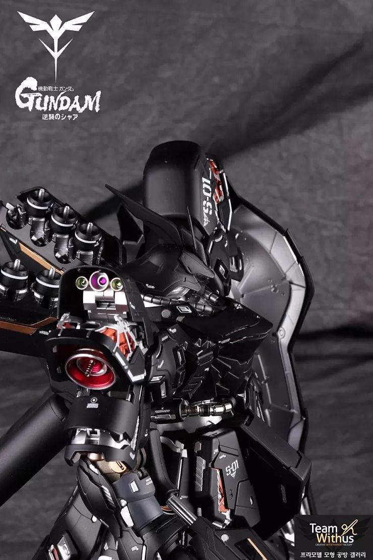 黑色的沙扎比确实非常少见,相比起来红色和浅色还是挺多的嘛,最近我们