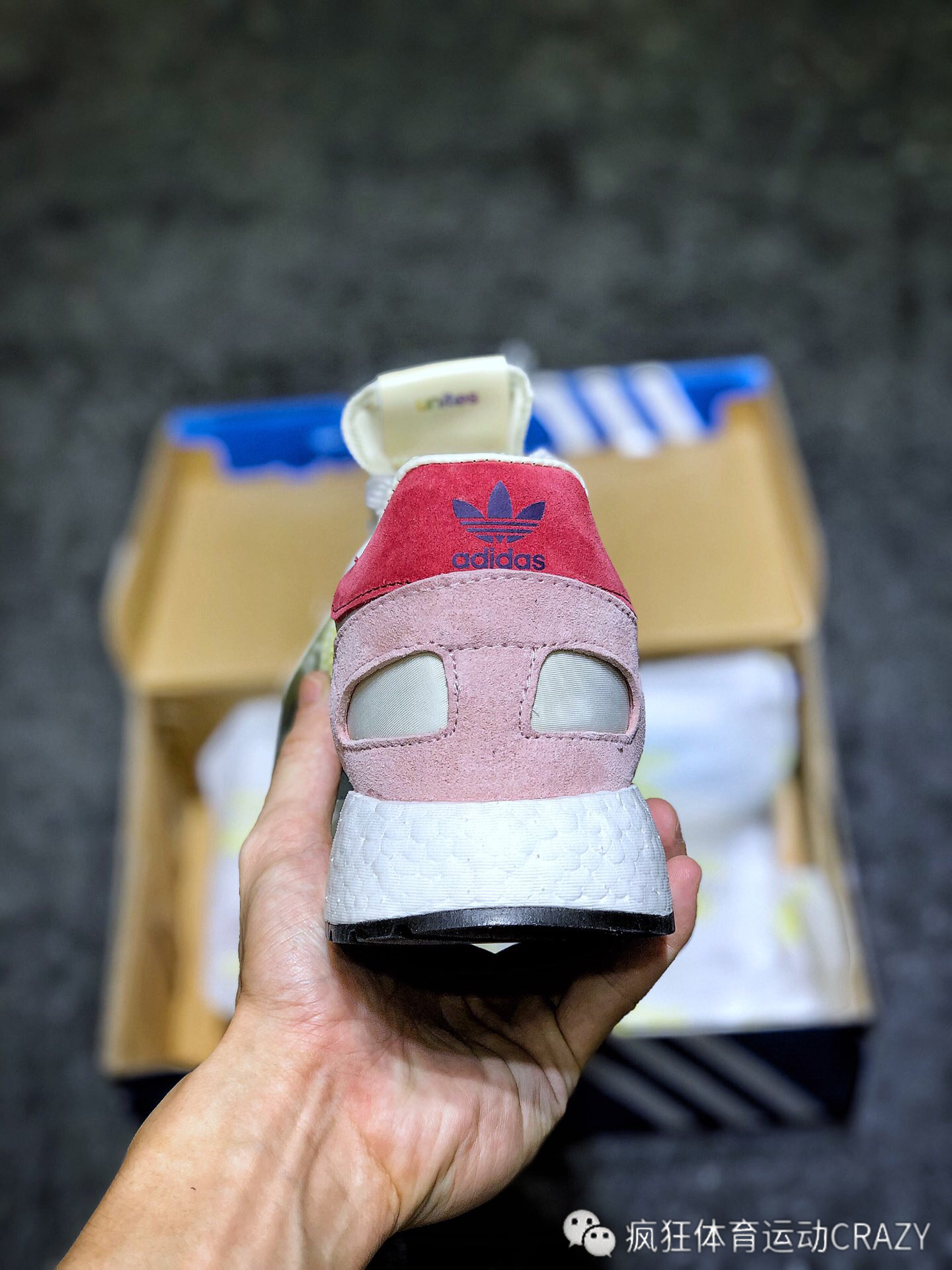 iniki runner boost 阿迪达斯复古 i