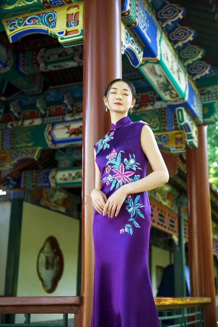 旗袍之美,很东方.