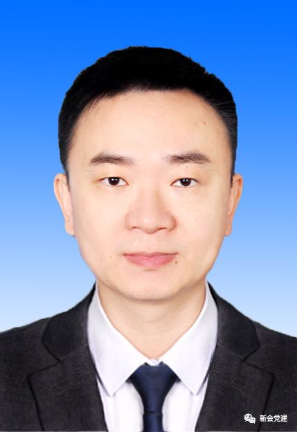 拟任职务:区直单位正科级领导职务现任职务:区纪委常委,区监委委员