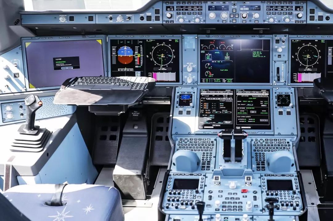 空客A350驾驶舱图片