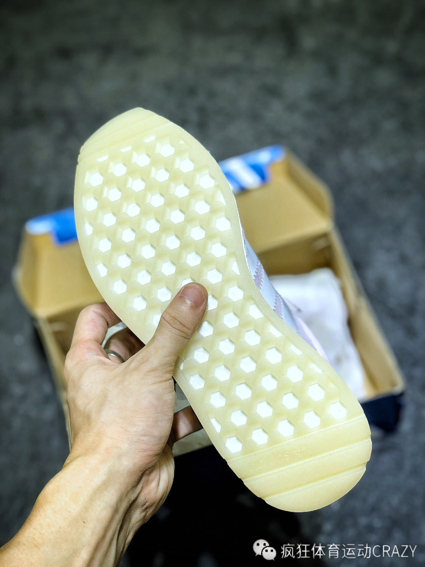 iniki runner boost 阿迪达斯复古 i