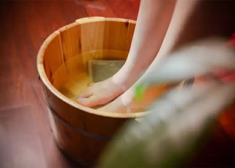 古法藏药泡脚▎让你健康每一天内含惊天福利