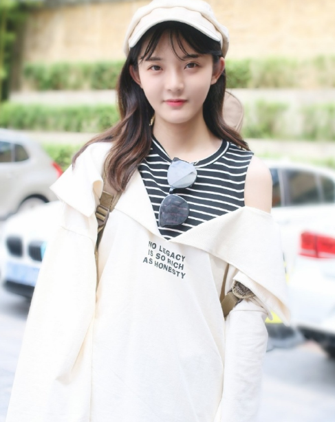 原创时光与你都很甜开机吕小雨造型超可爱女二颜值极高