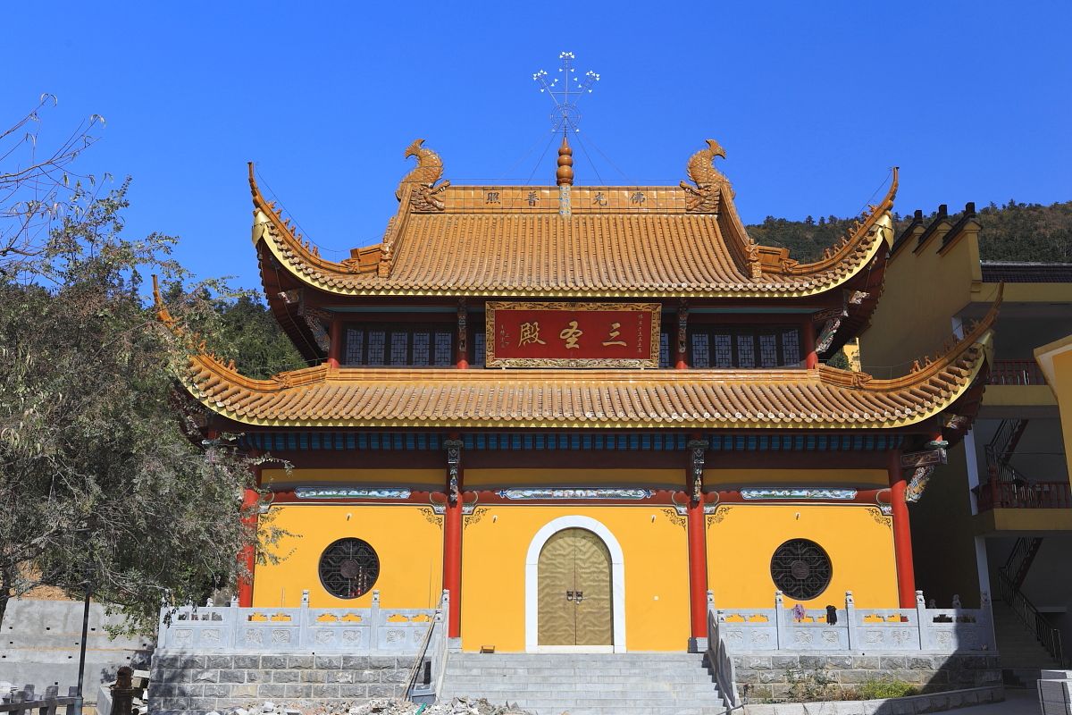 南京最受欢迎的寺庙,2座是南朝佛教中心,1座内藏江南最大地宫