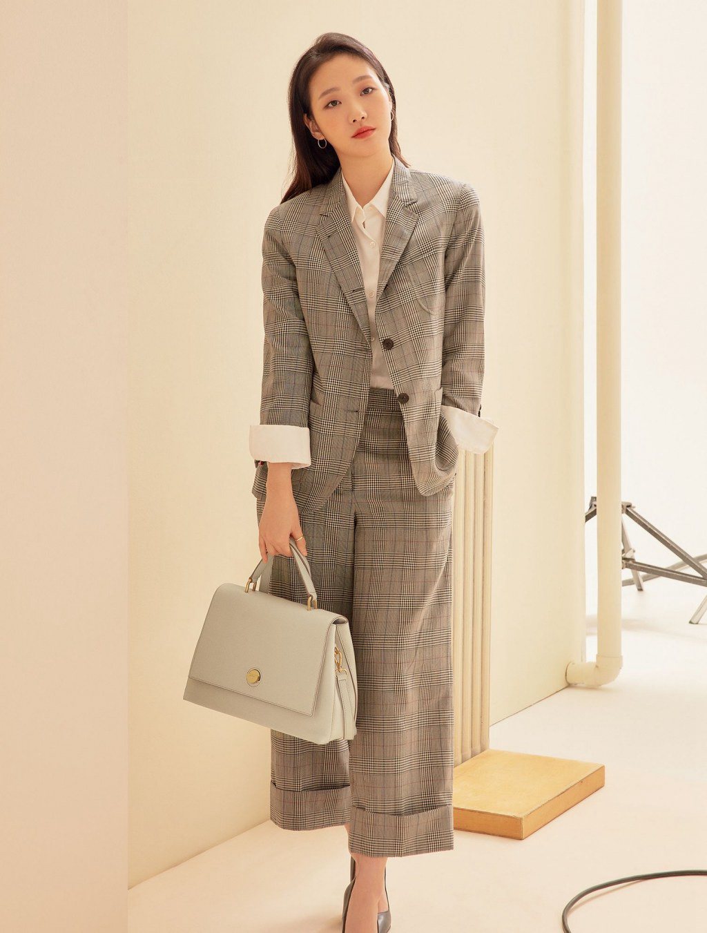 金高银搭配最爱日常简约风 get穿搭要领你也可以轻松赢很大!【组图】