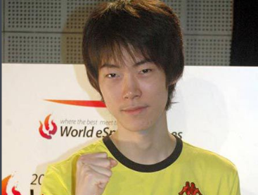 月魔moon作为第一位入围esl名人堂的魔兽争霸选手