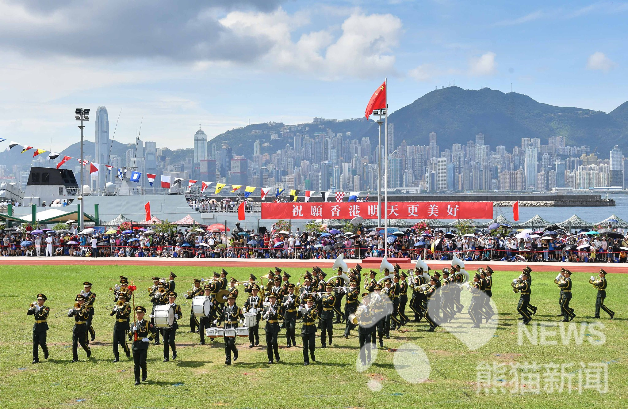 2019年6月30日,香港,昂船洲军营面向全港市民开放军乐队表演