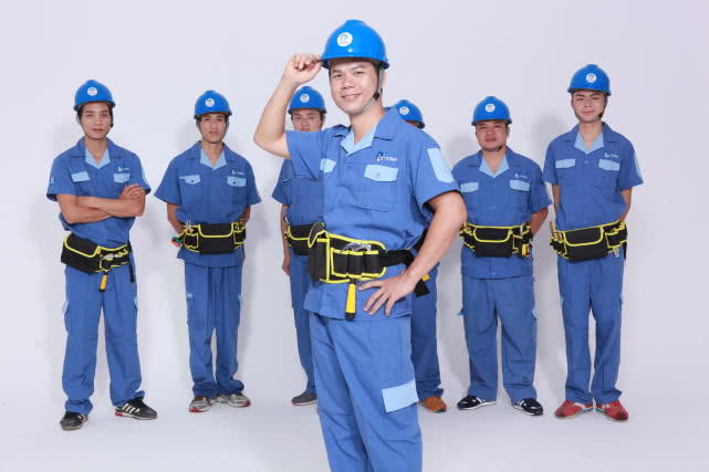 听说在左右手当安装师傅要求很多