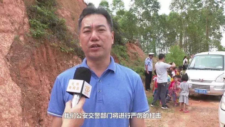 瞩目惊心化州超载校车及黑校车违法严重特别是合江