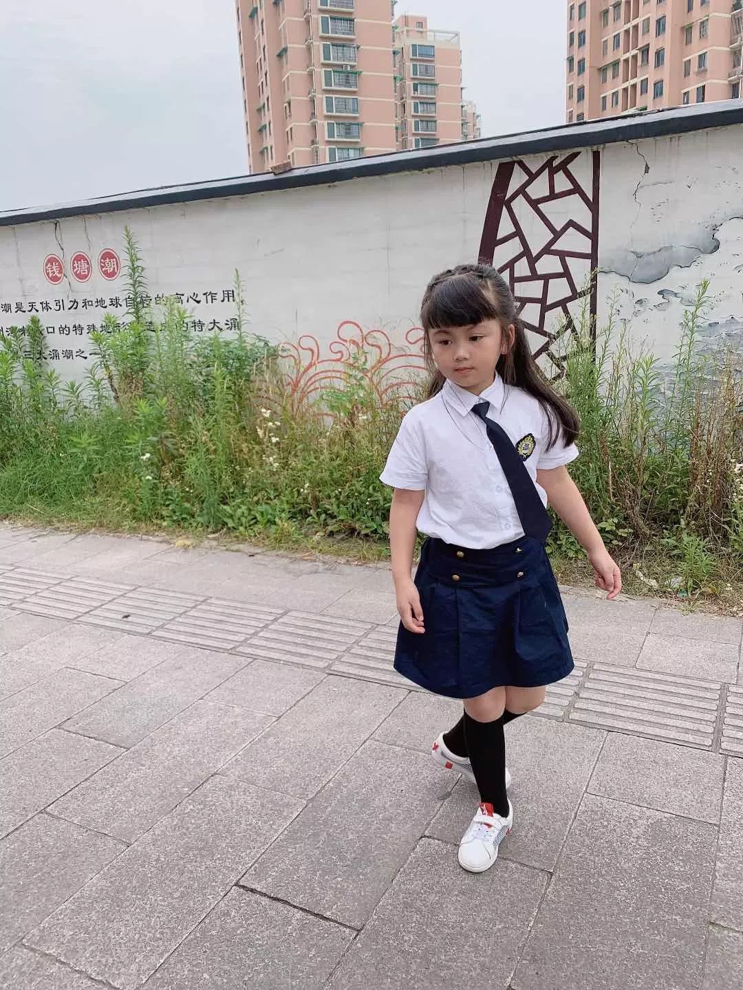 每月一星大眼萌萌哒的元气小偶像李婧仪