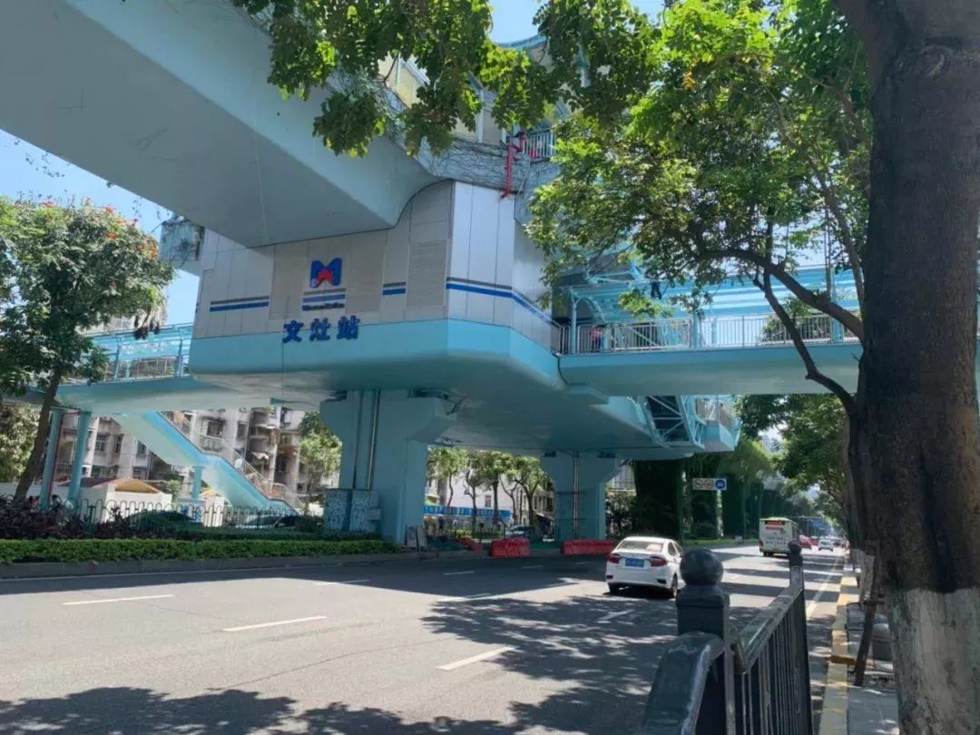 新brt文灶站昨日试乘是目前唯一与地铁1号线相连的brt站点