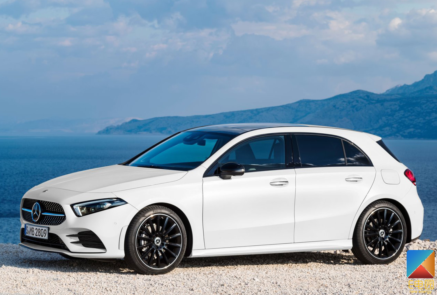 纯电续航60km 奔驰a250e phev将于近期发布